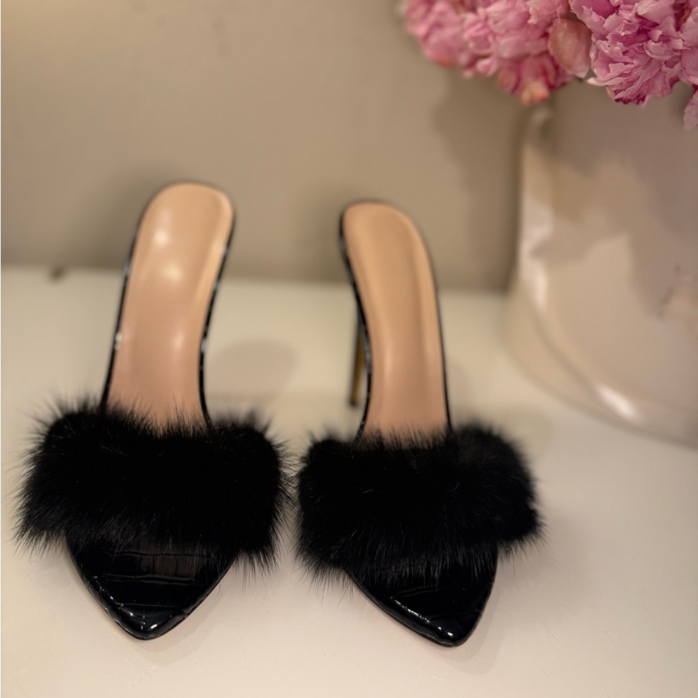 Elegant Black Fur Women's Heels